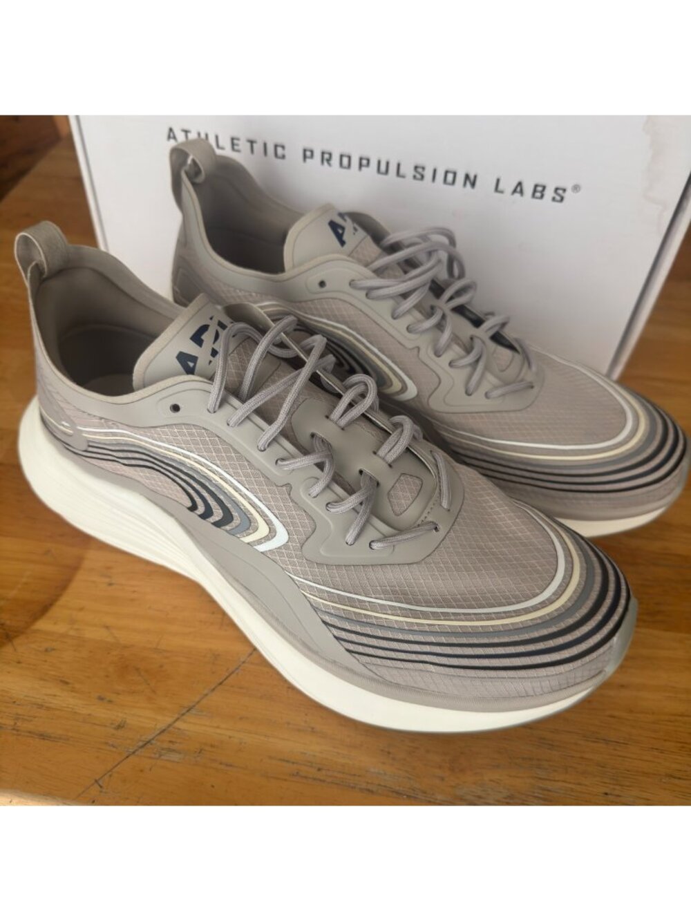 APL Streamline Mens Athletic Running Shoes Size 10 Gray White Lightweight Design